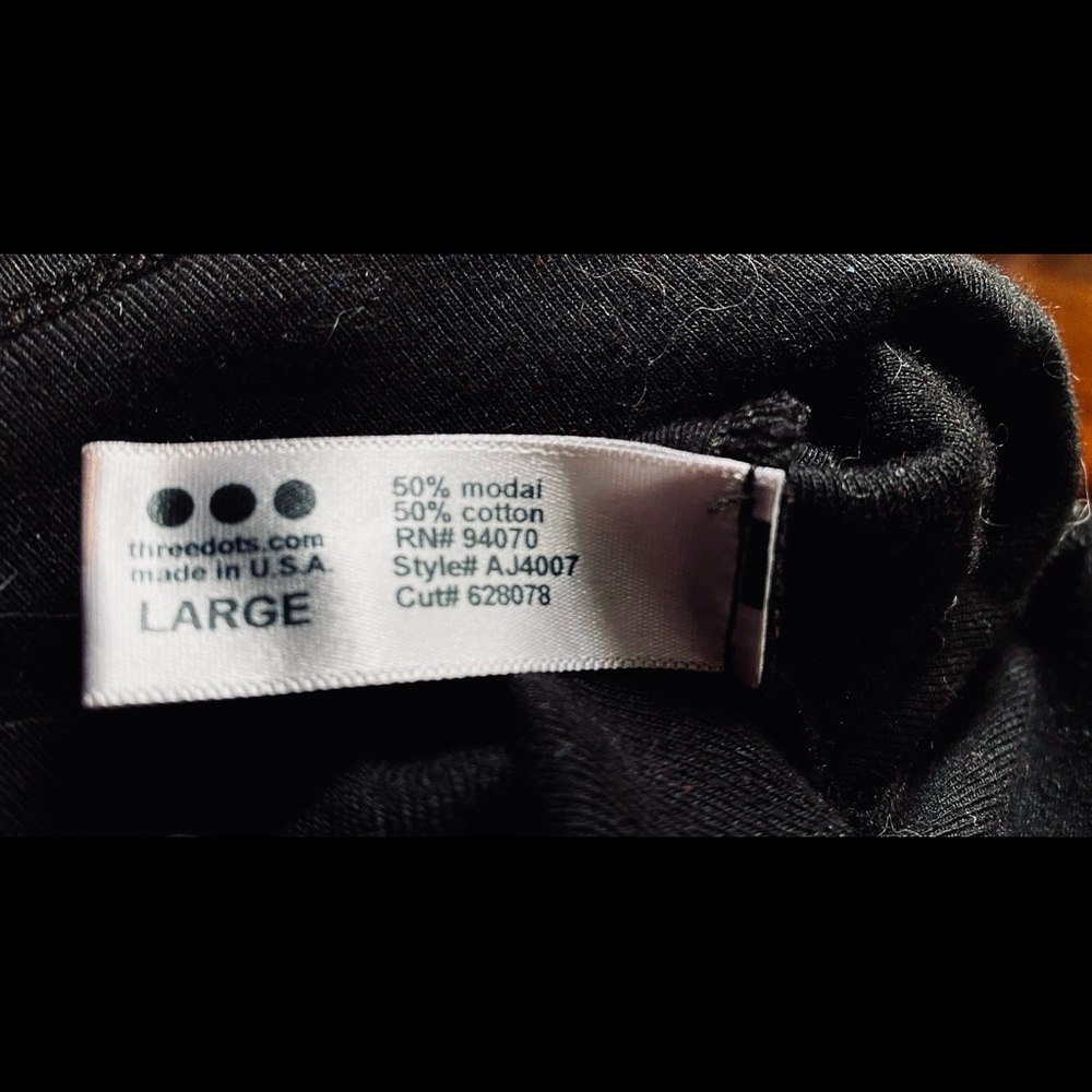 Three Dots black twist top 3/4 sleeve - Picture 6 of 8